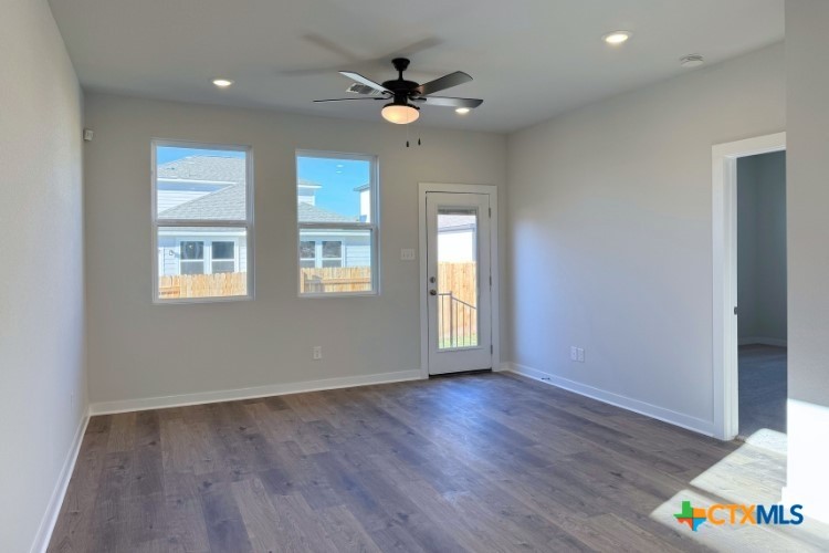 213 Firefox Way Property Photo 3