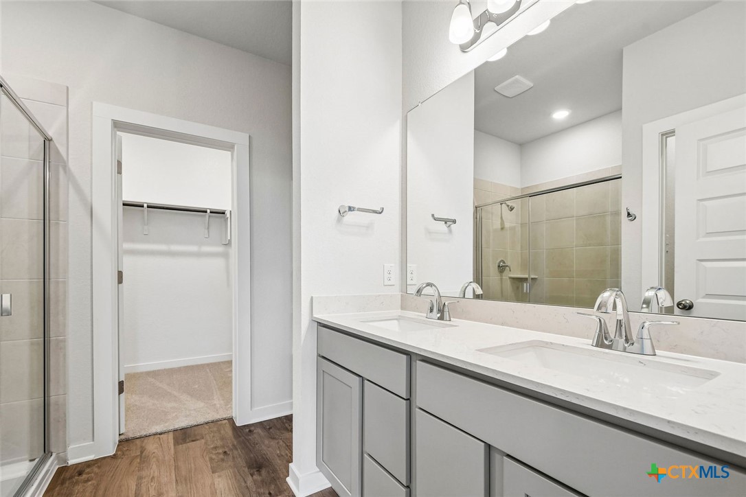 217 Firefox Way Property Photo 20