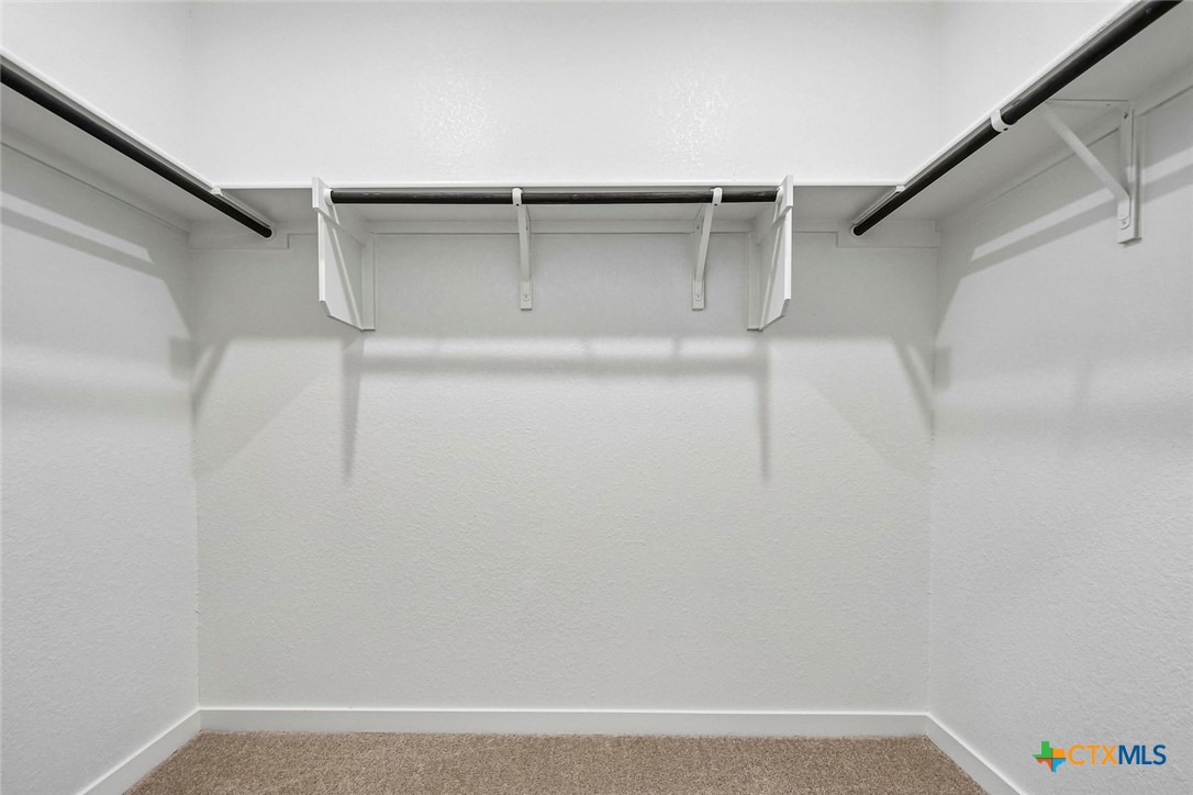 217 Firefox Way Property Photo 23