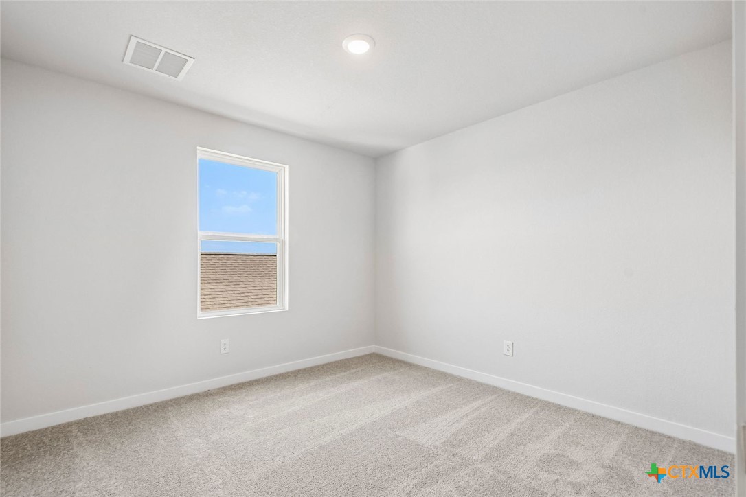 217 Firefox Way Property Photo 30