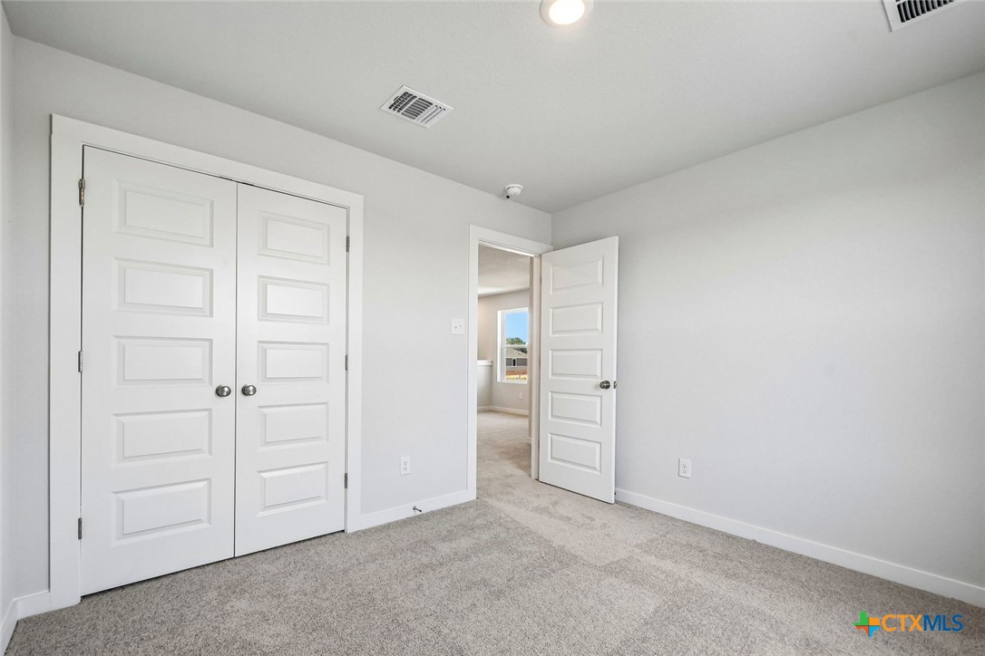 217 Firefox Way Property Photo 31