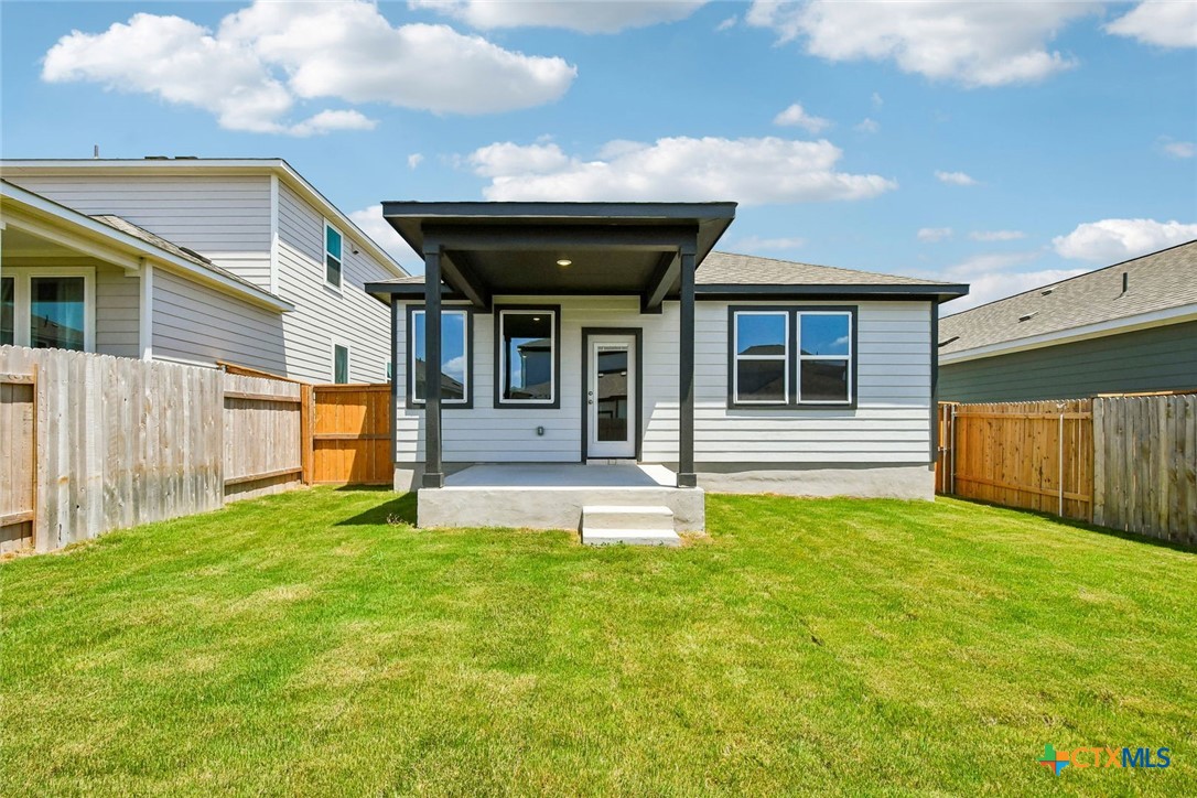 217 Firefox Way Property Photo 33