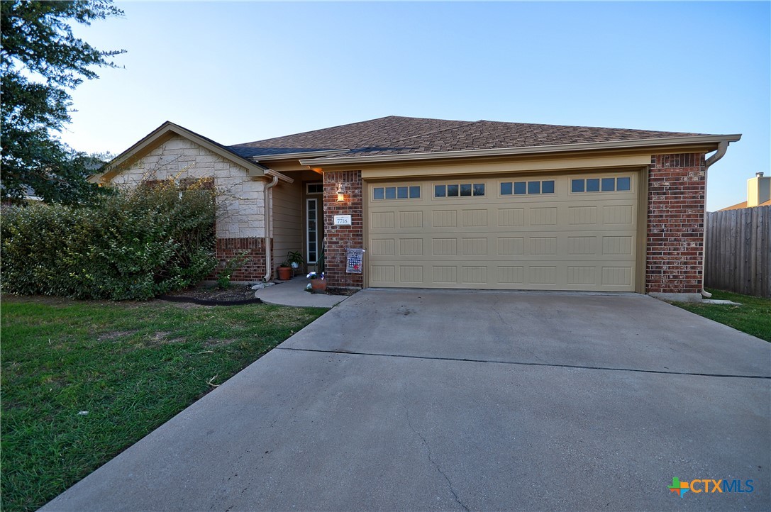 7718 Bridgepointe Drive Property Photo 1