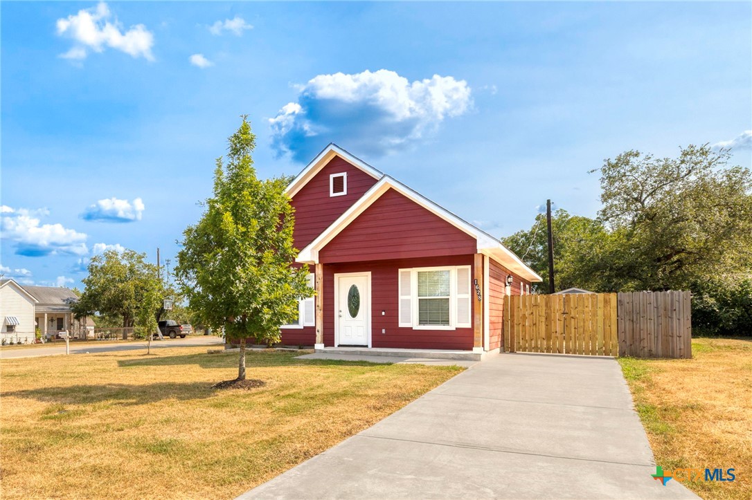 1628 Armstrong Street Property Photo 1