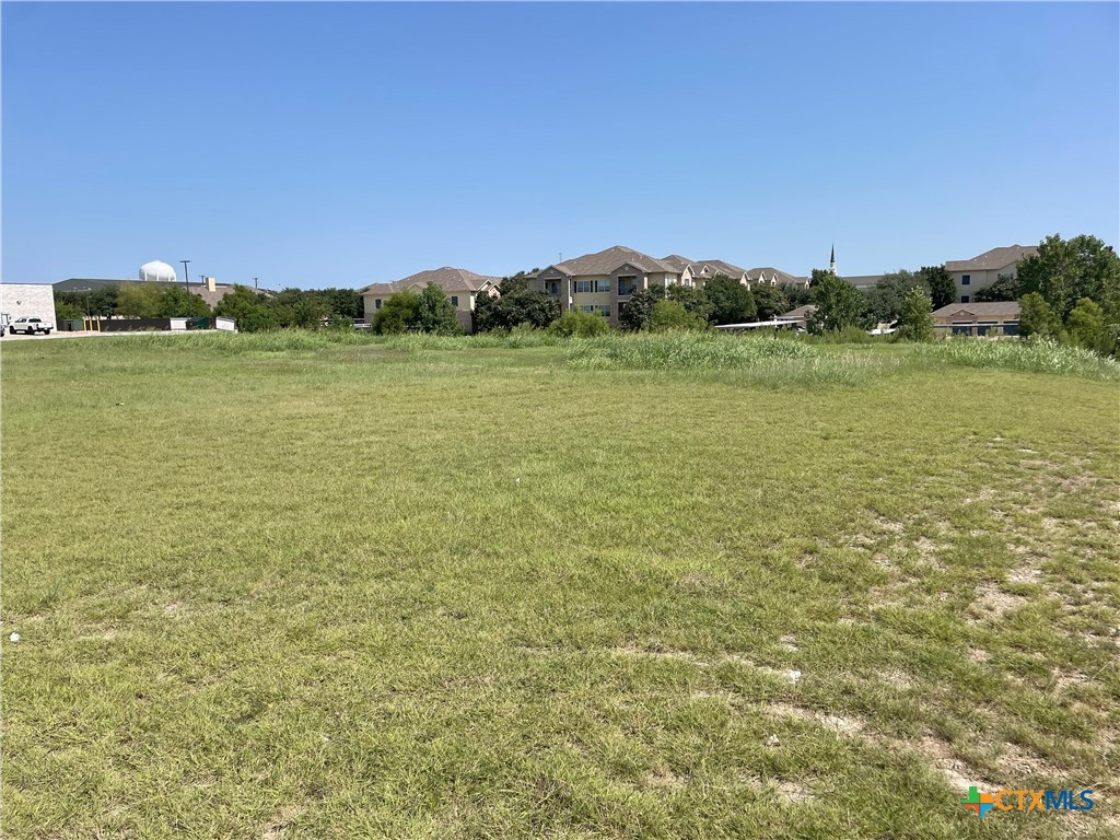 2501 E Elms Road Property Photo 12