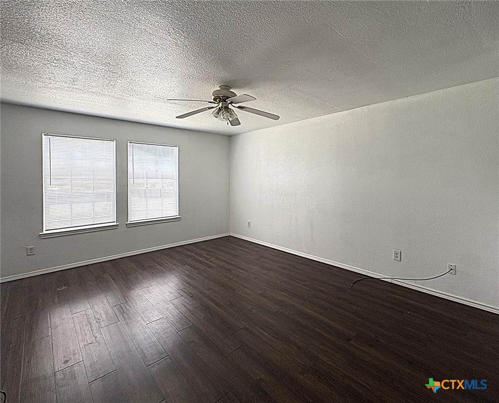 5709 Redstone Drive A Property Photo 3
