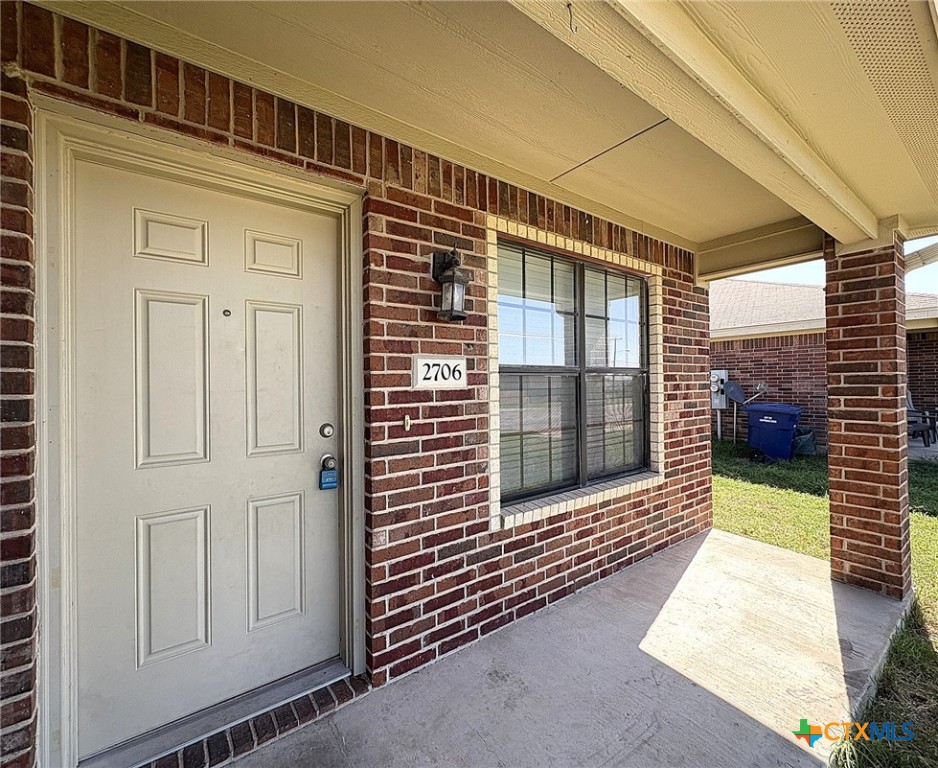2706 Ashley Drive Property Photo 3
