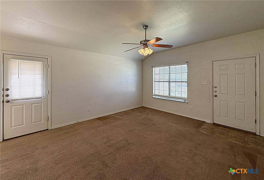 2706 Ashley Drive Property Photo 6