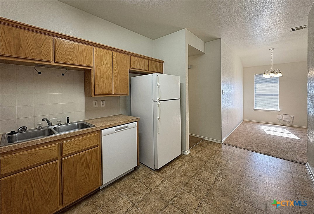 2706 Ashley Drive Property Photo 11