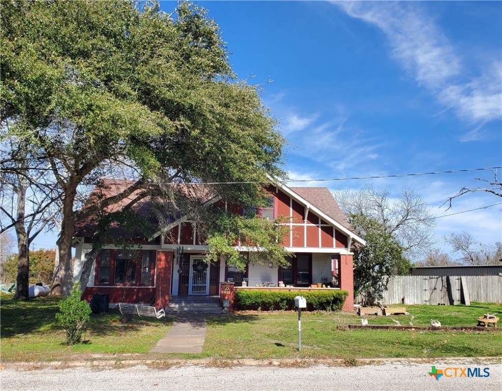422 W North Main Street