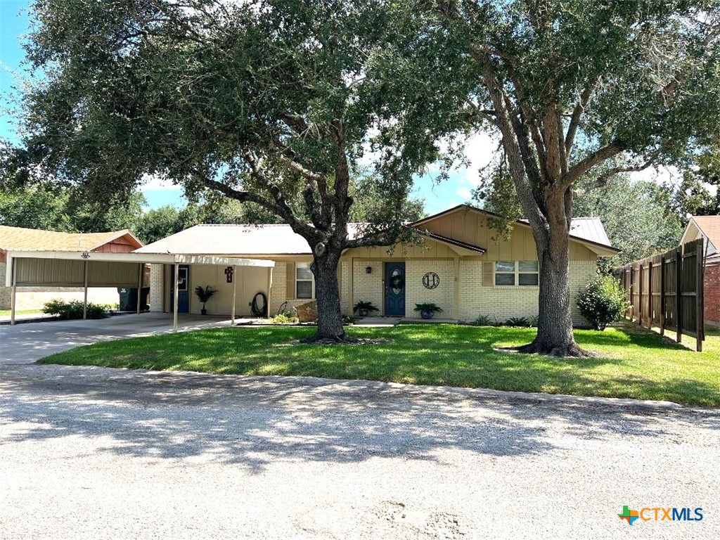 611 Jackson Street Property Photo 1