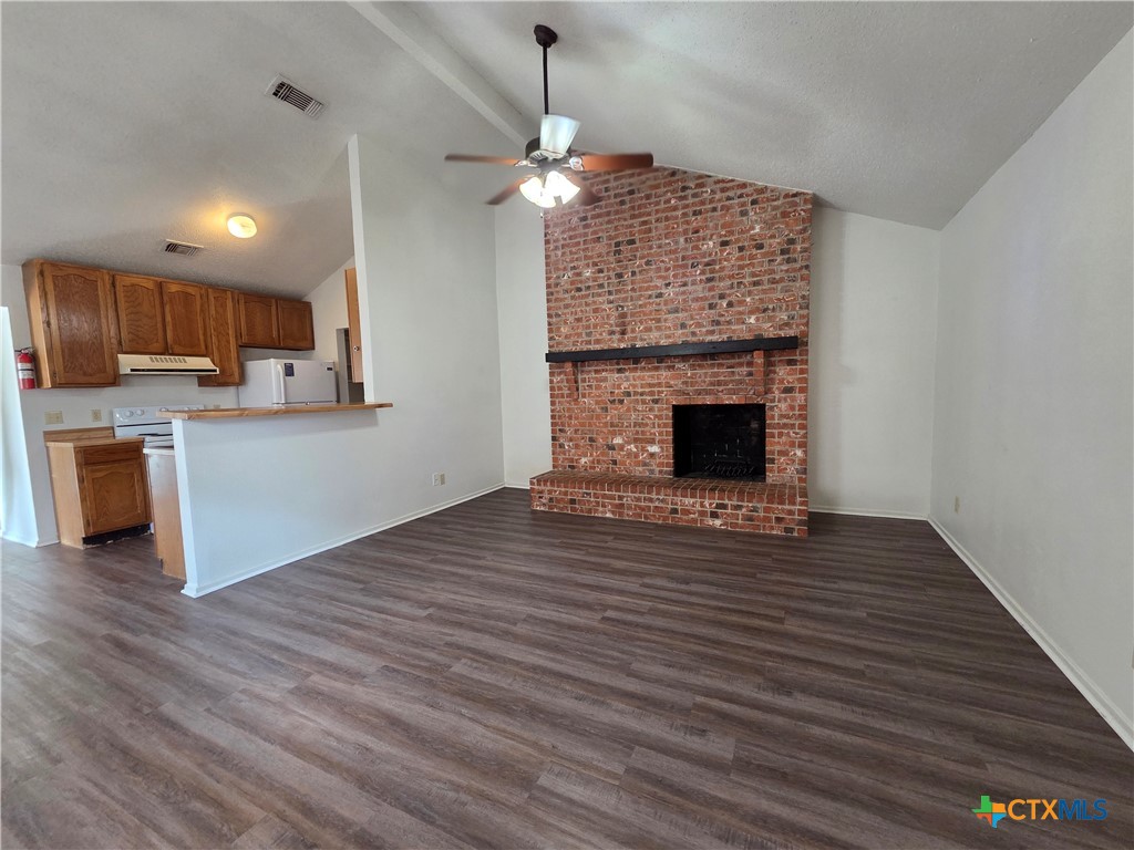 5214 & 5218 Davy Crockett Street Property Photo 4