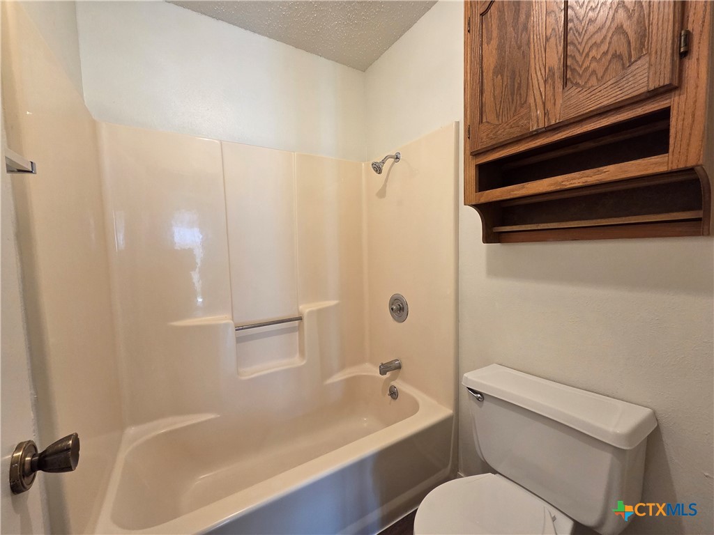 5214 & 5218 Davy Crockett Street Property Photo 12