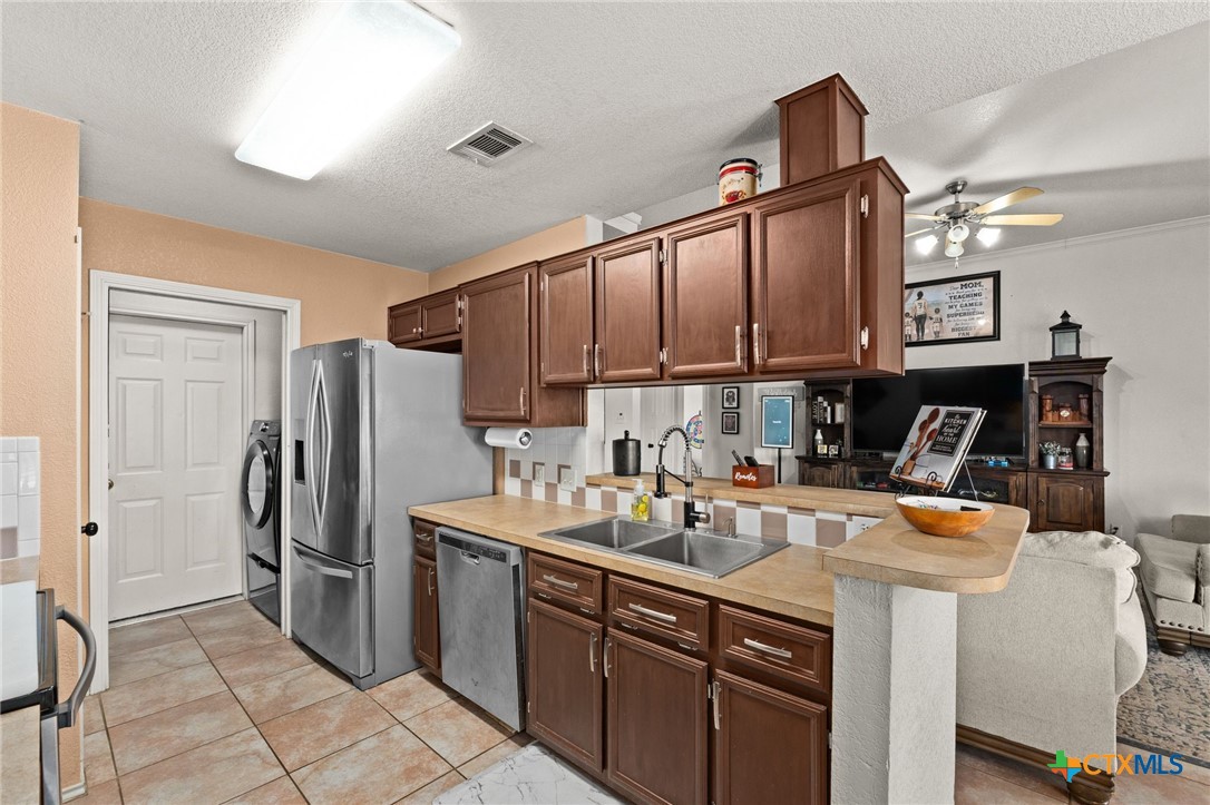 3904 Stallion Dr Property Photo 7