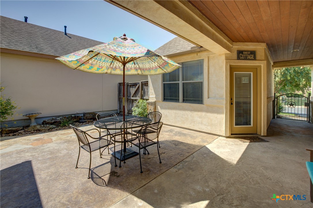 1212 Gruene Valley Circle Property Photo 5
