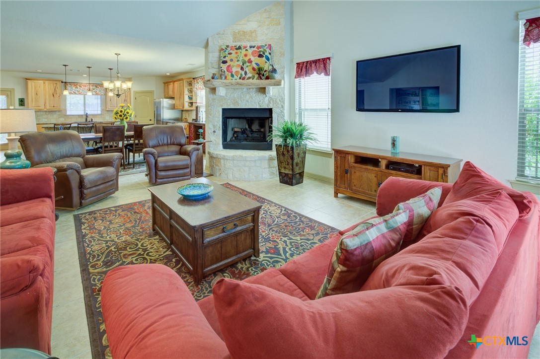 1212 Gruene Valley Circle Property Photo 11