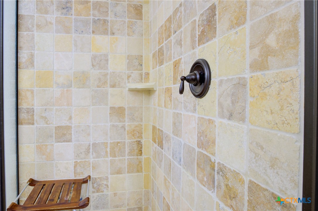 1212 Gruene Valley Circle Property Photo 21