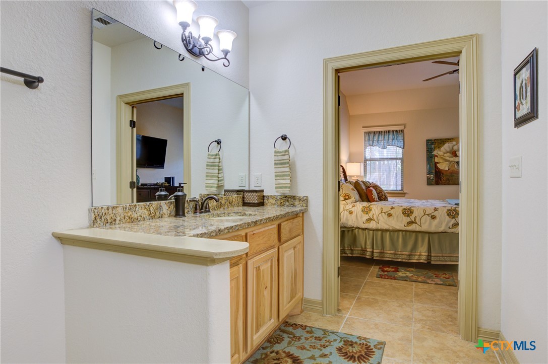 1212 Gruene Valley Circle Property Photo 22