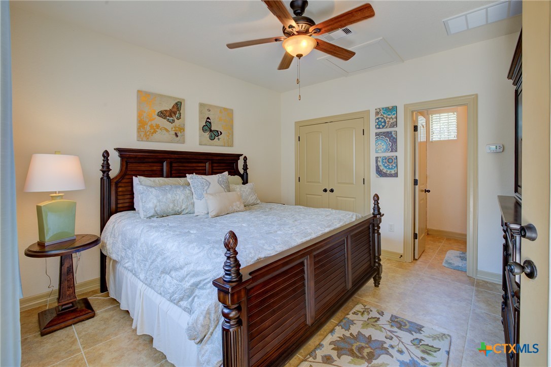 1212 Gruene Valley Circle Property Photo 27