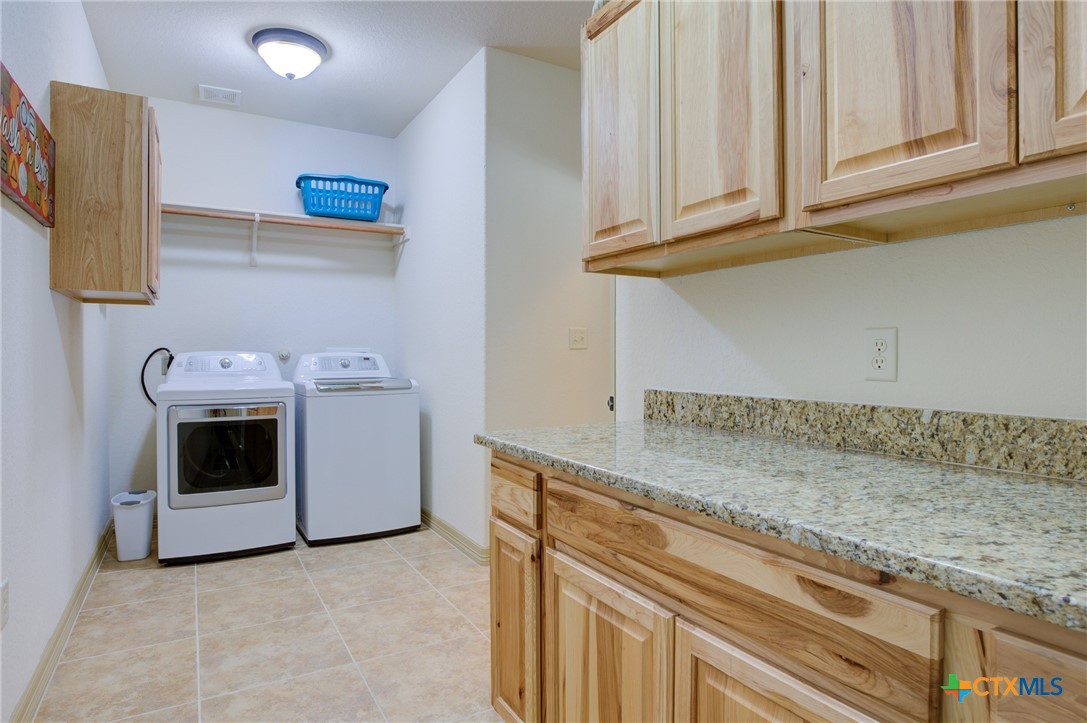 1212 Gruene Valley Circle Property Photo 29
