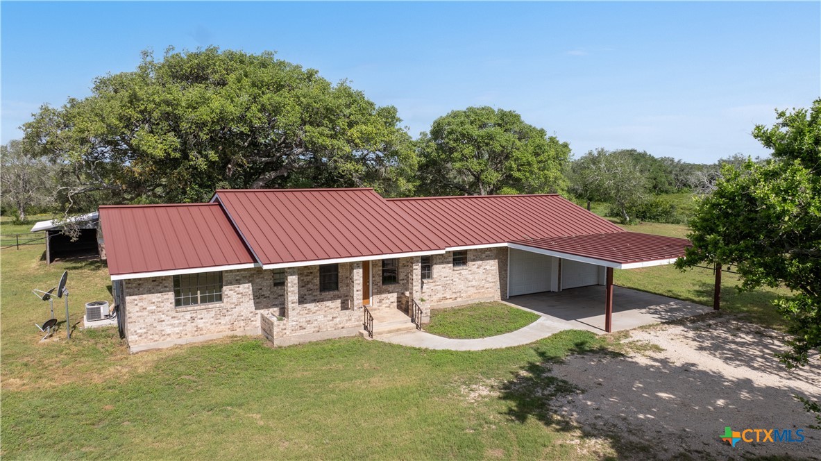 1033 Fm 1351 Property Photo 6