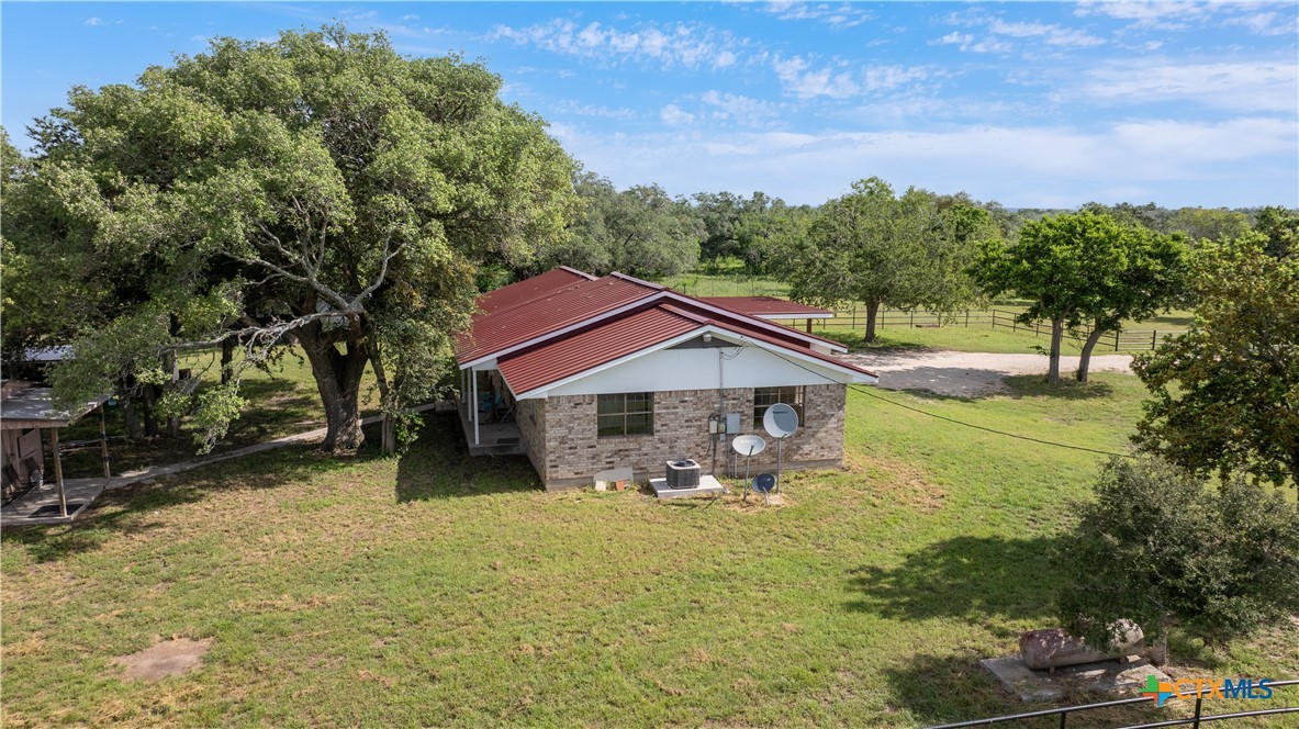 1033 Fm 1351 Property Photo 25