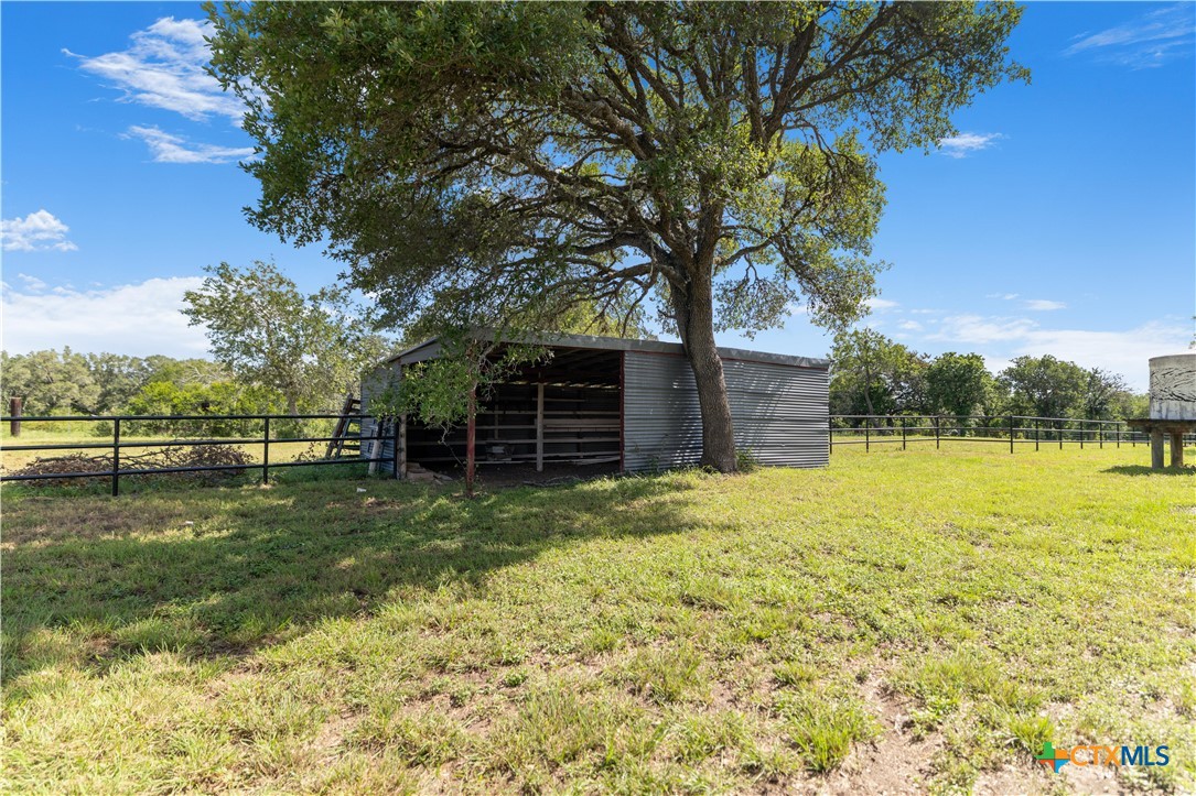 1033 Fm 1351 Property Photo 27