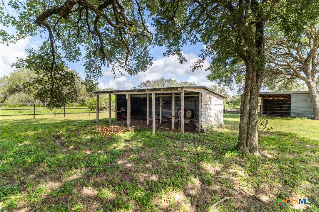 1033 Fm 1351 Property Photo 28
