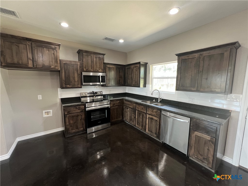 1218 Stone Valley Drive Property Photo 7