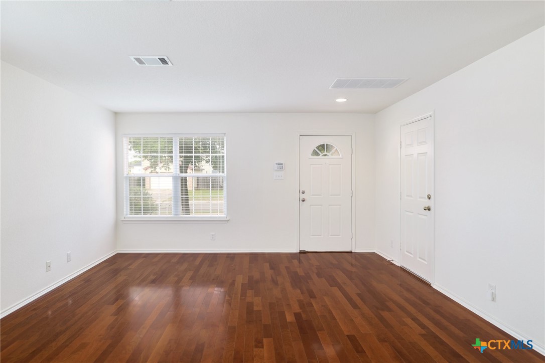196 Cazador Drive Property Photo 6
