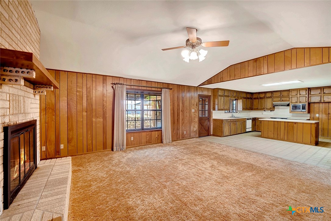 1212 County Road 337 Property Photo 7