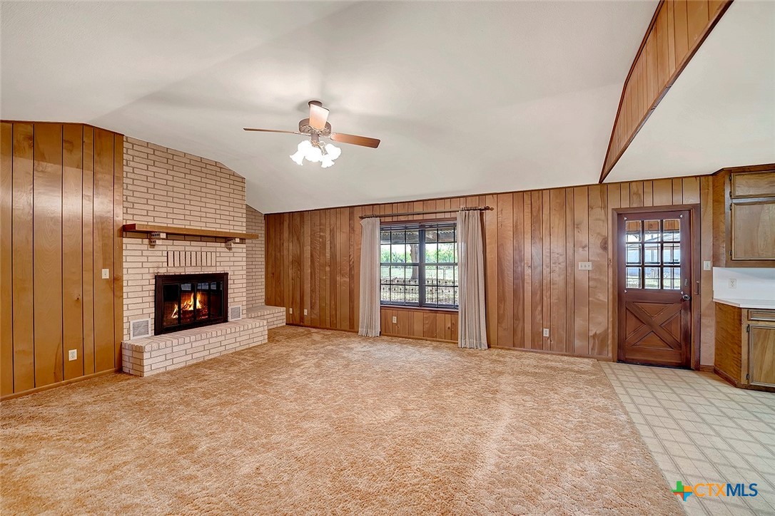 1212 County Road 337 Property Photo 8