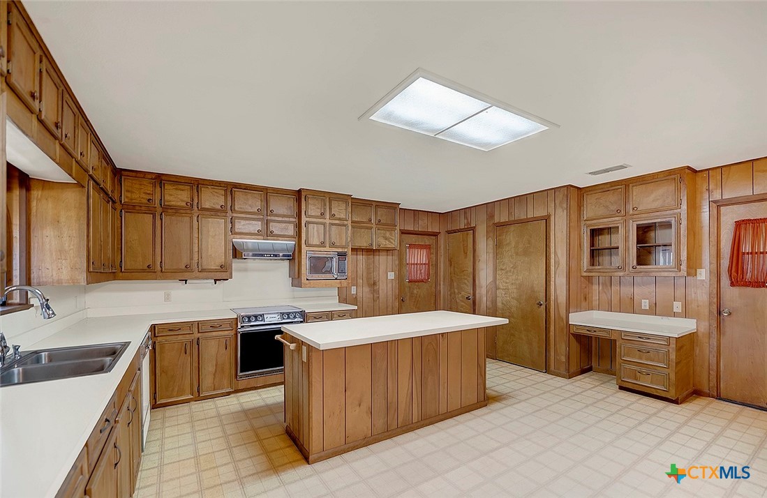 1212 County Road 337 Property Photo 9