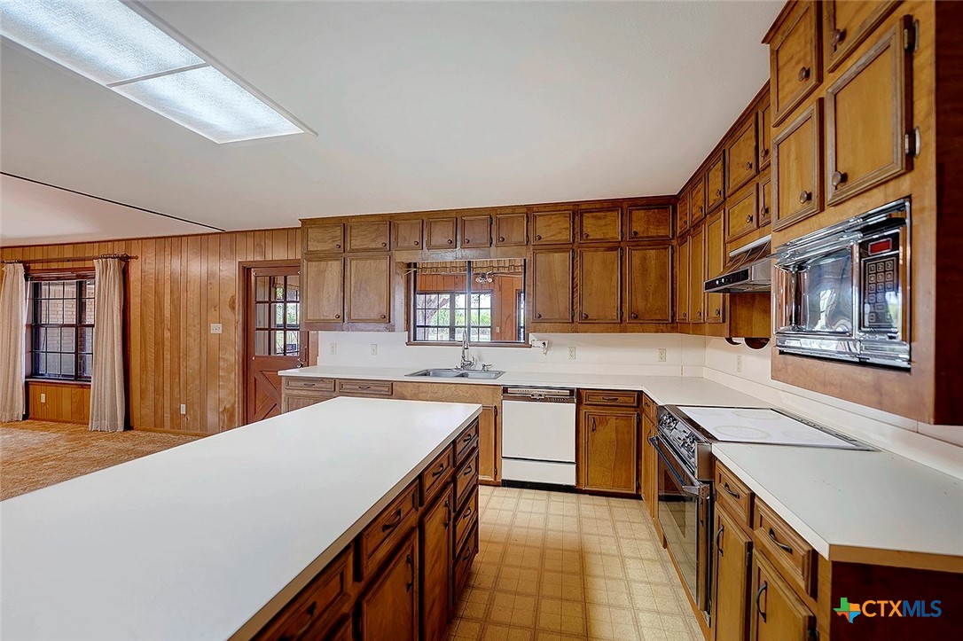 1212 County Road 337 Property Photo 11