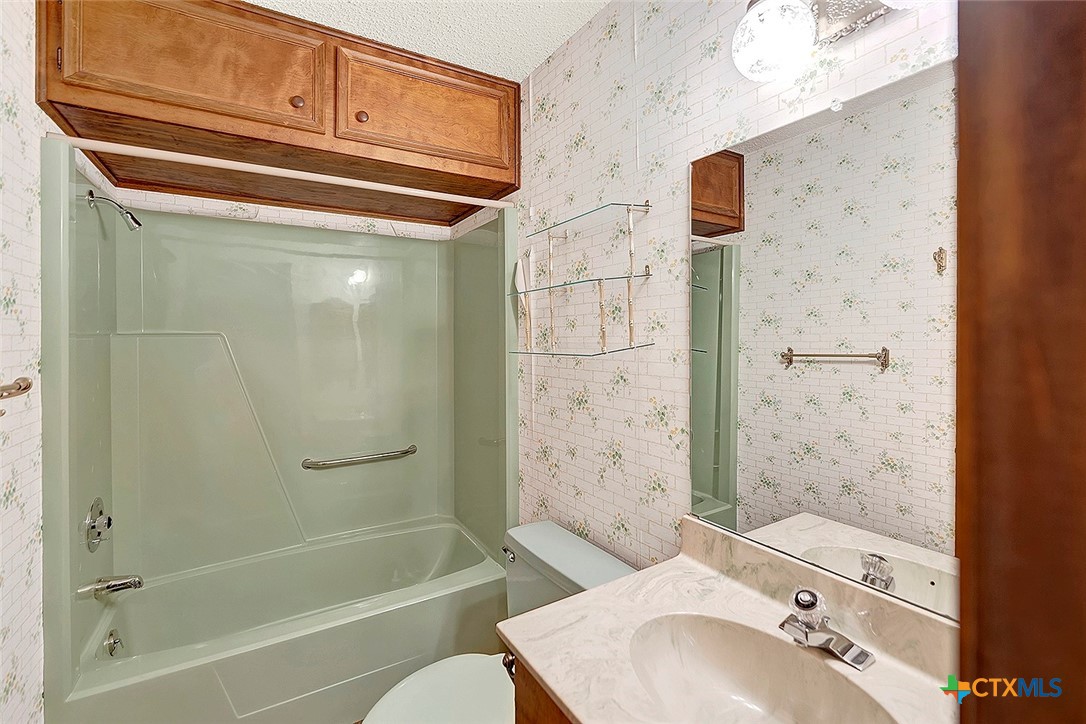 1212 County Road 337 Property Photo 17