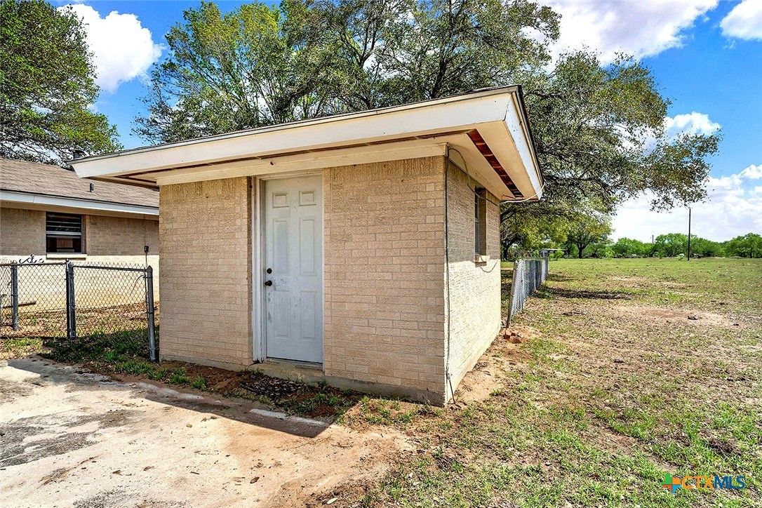 1212 County Road 337 Property Photo 21