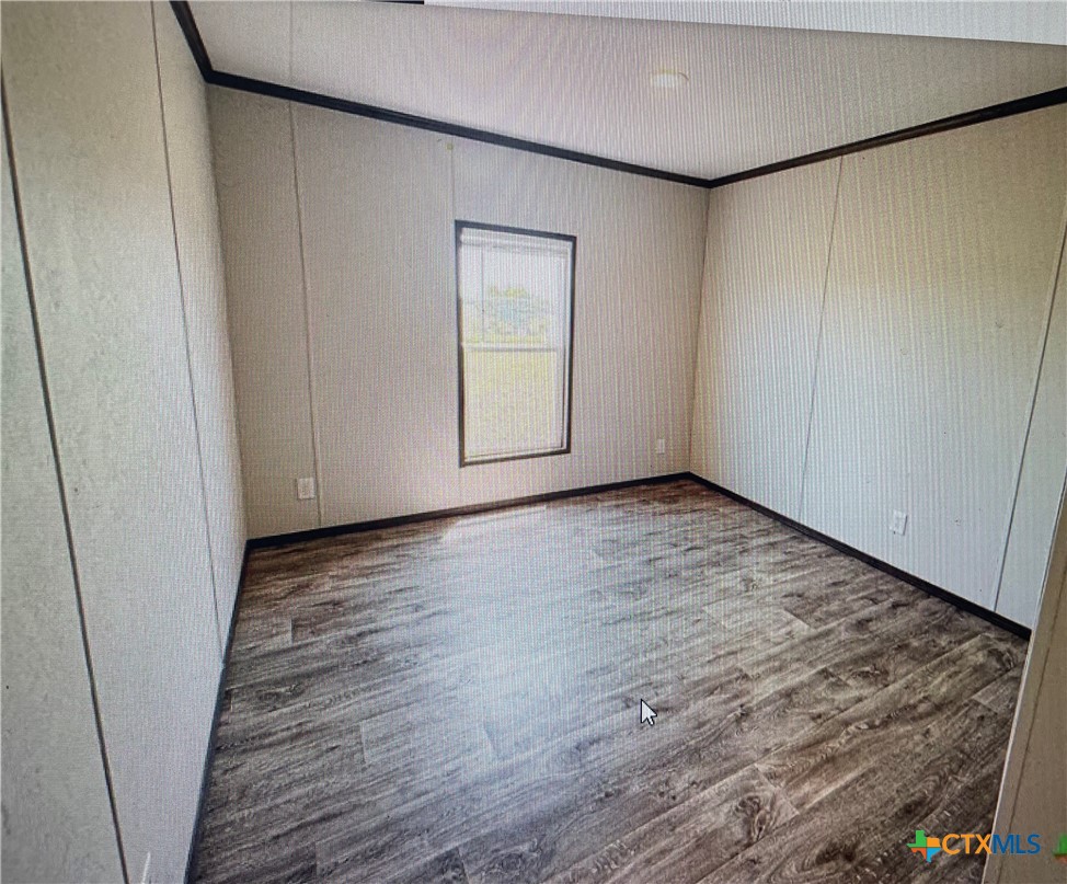 997 Barton Lane Property Photo 6