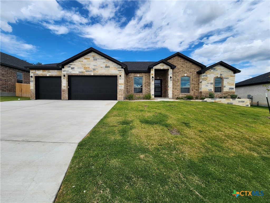 5425 Espiritu Santo Property Photo 1