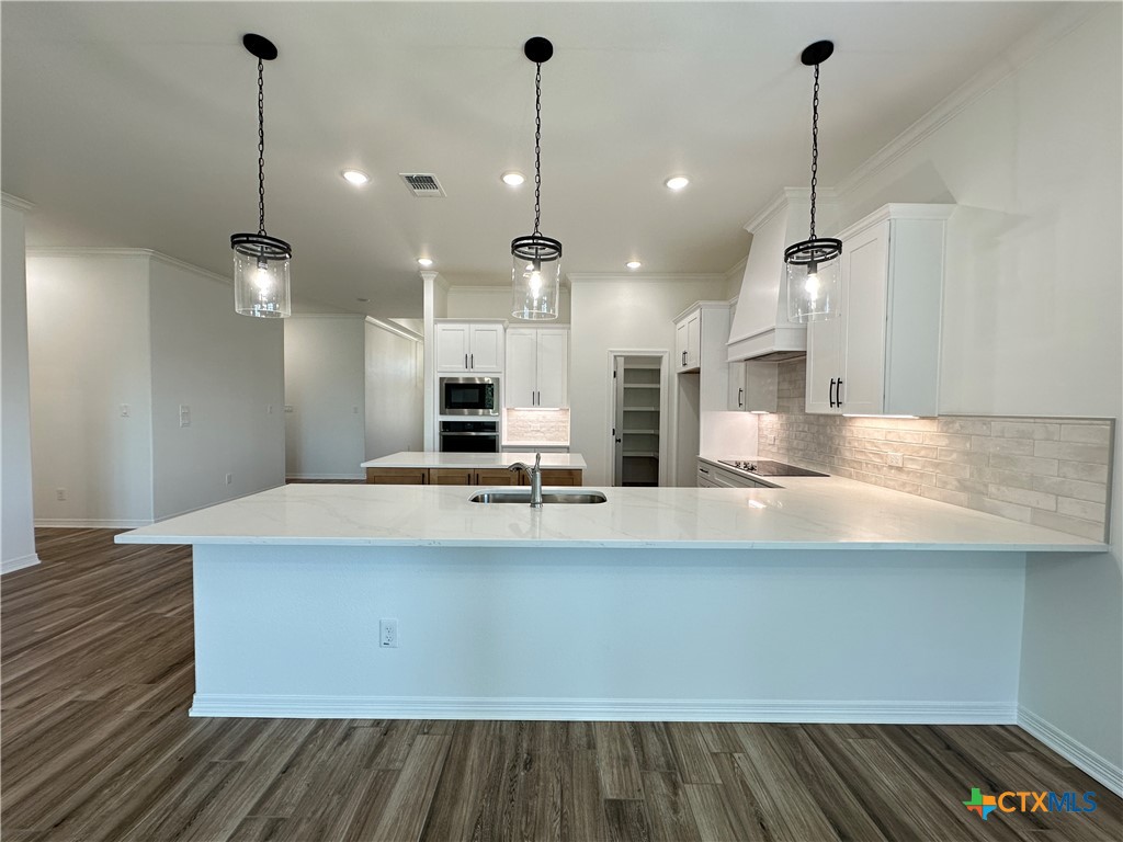 5434 Espiritu Santo Property Photo 5