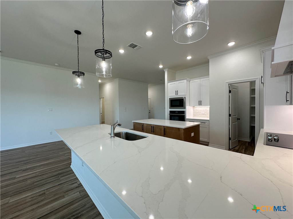 5434 Espiritu Santo Property Photo 6