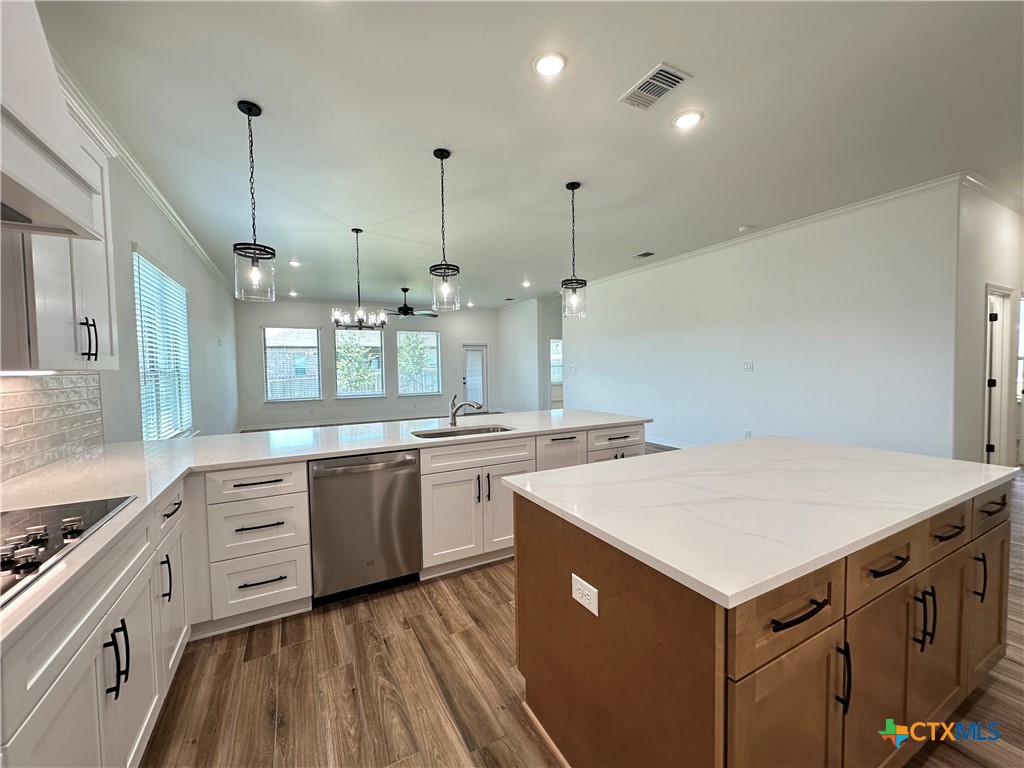 5434 Espiritu Santo Property Photo 7