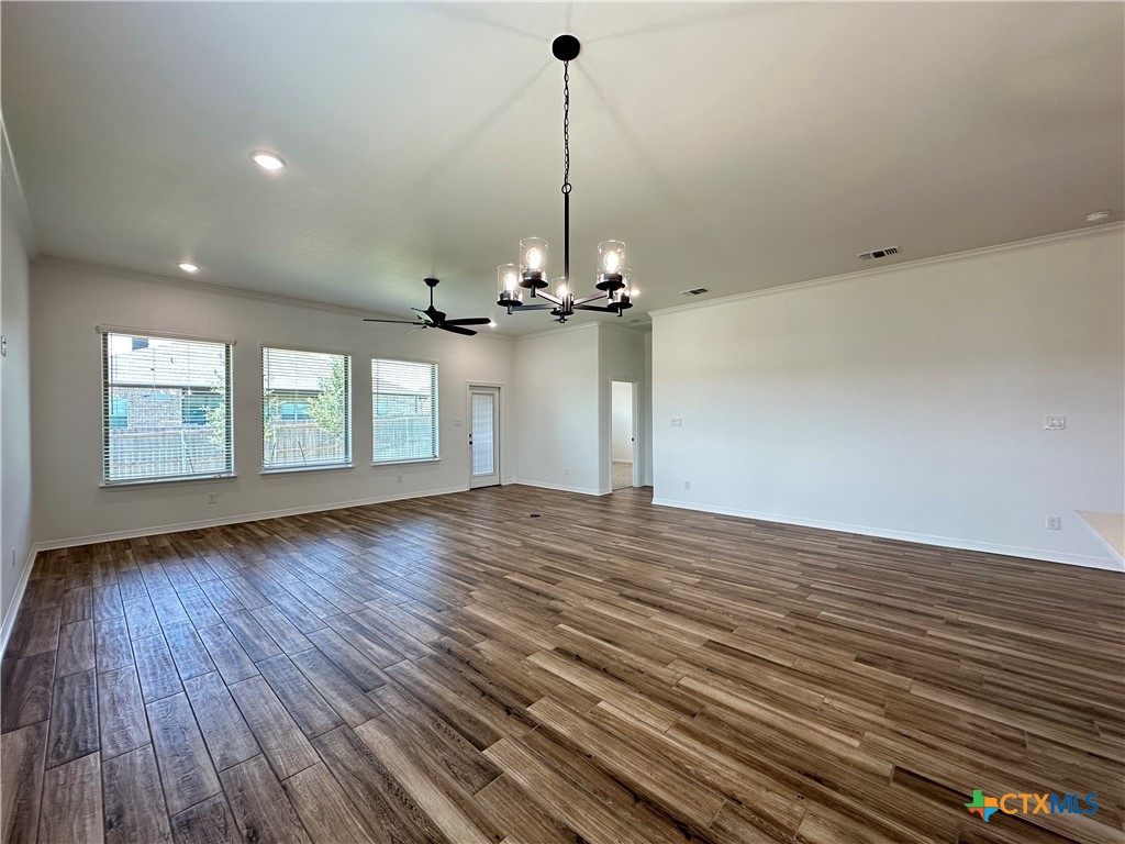 5434 Espiritu Santo Property Photo 9