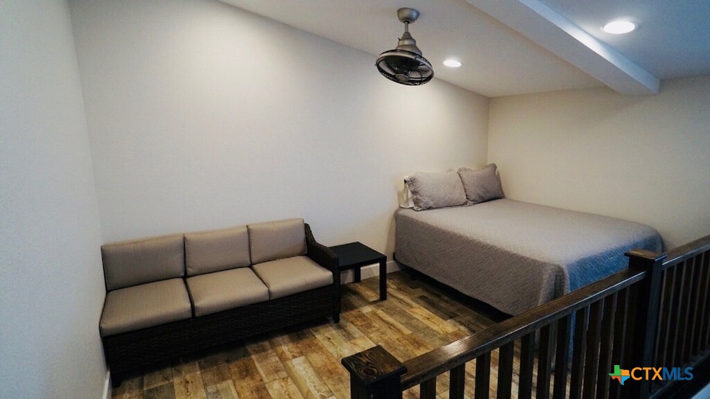 1206 W Commerce Street Property Photo 3