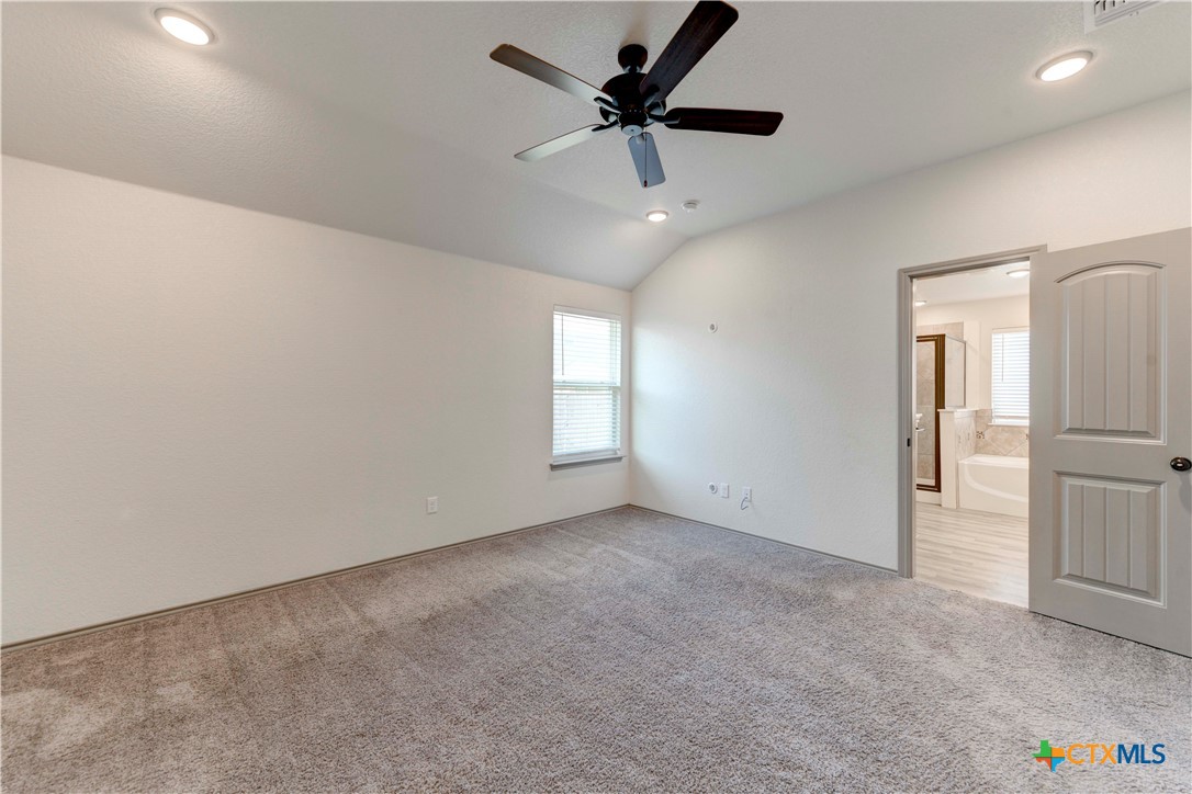 902 Hickok Drive Property Photo 8