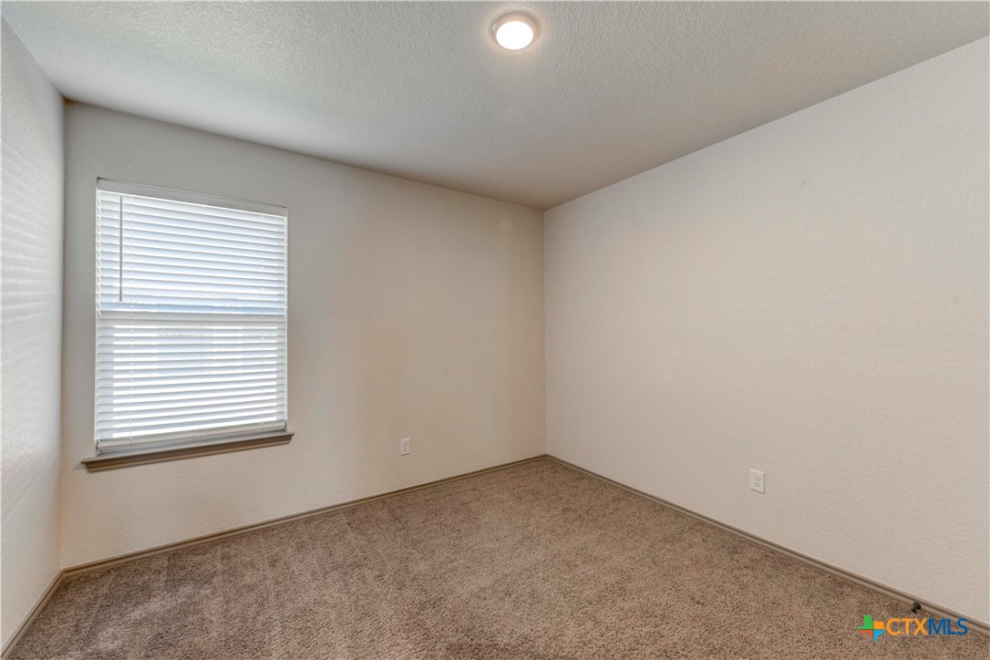 902 Hickok Drive Property Photo 13