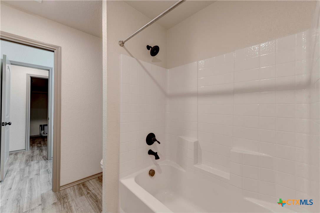 902 Hickok Drive Property Photo 16