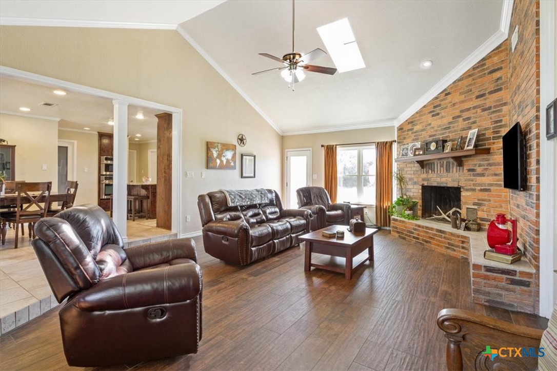 100 Sunny Lane Property Photo 8