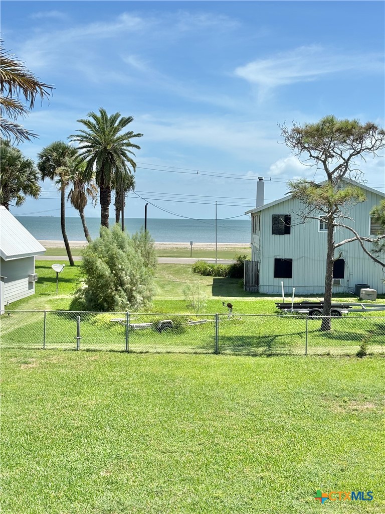 208 N Washington Boulevard Property Photo 3