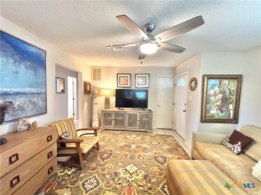 208 N Washington Boulevard Property Photo 8