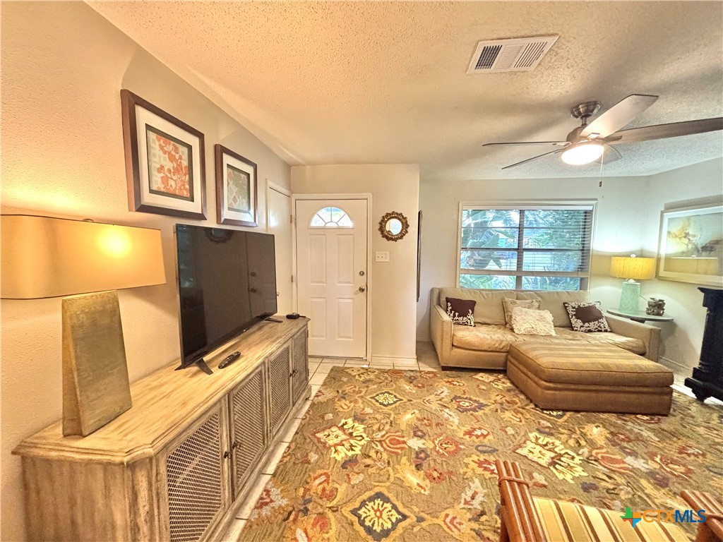 208 N Washington Boulevard Property Photo 10